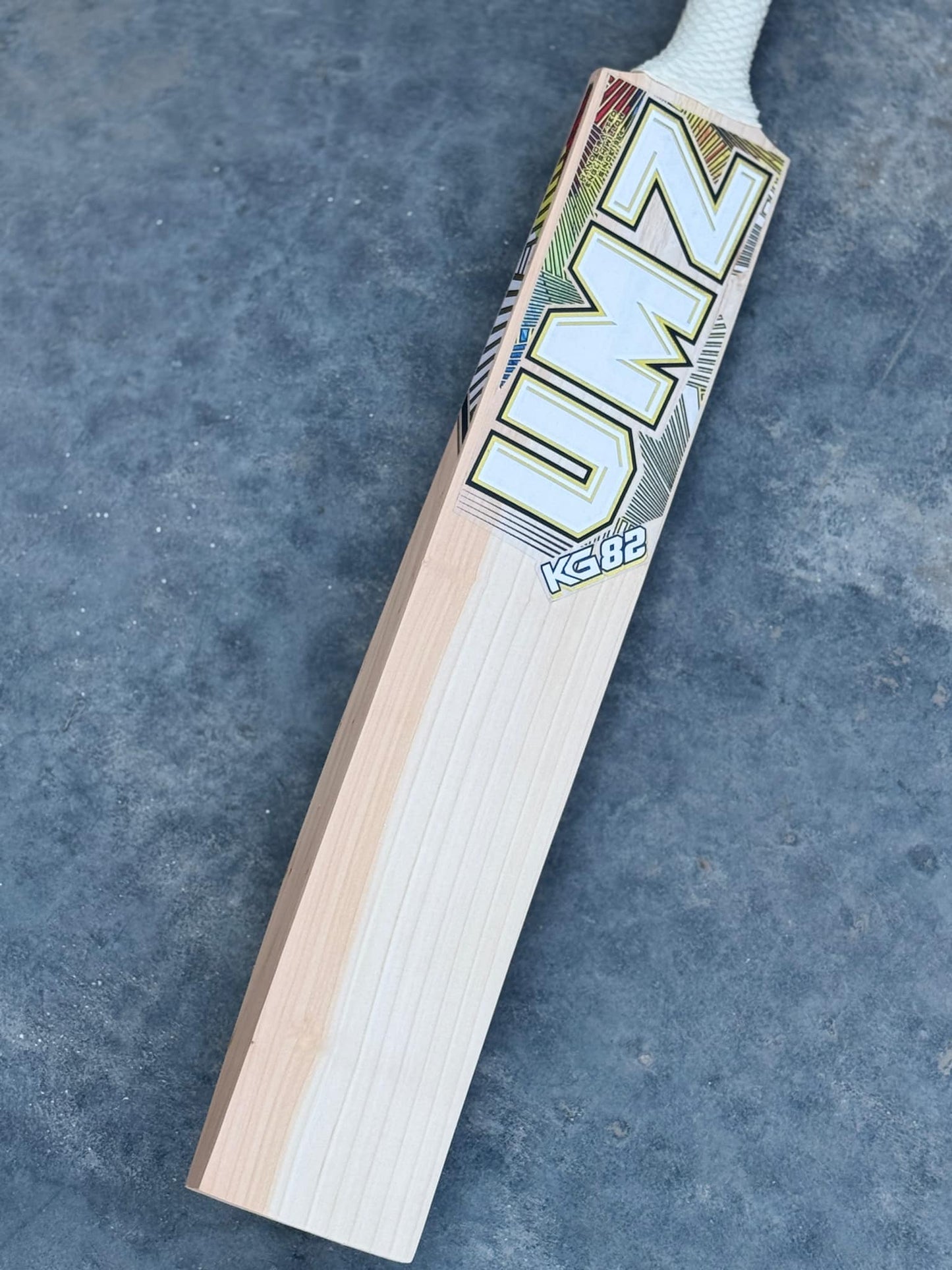 MB Malik UMZ KG82 Cricket Bat