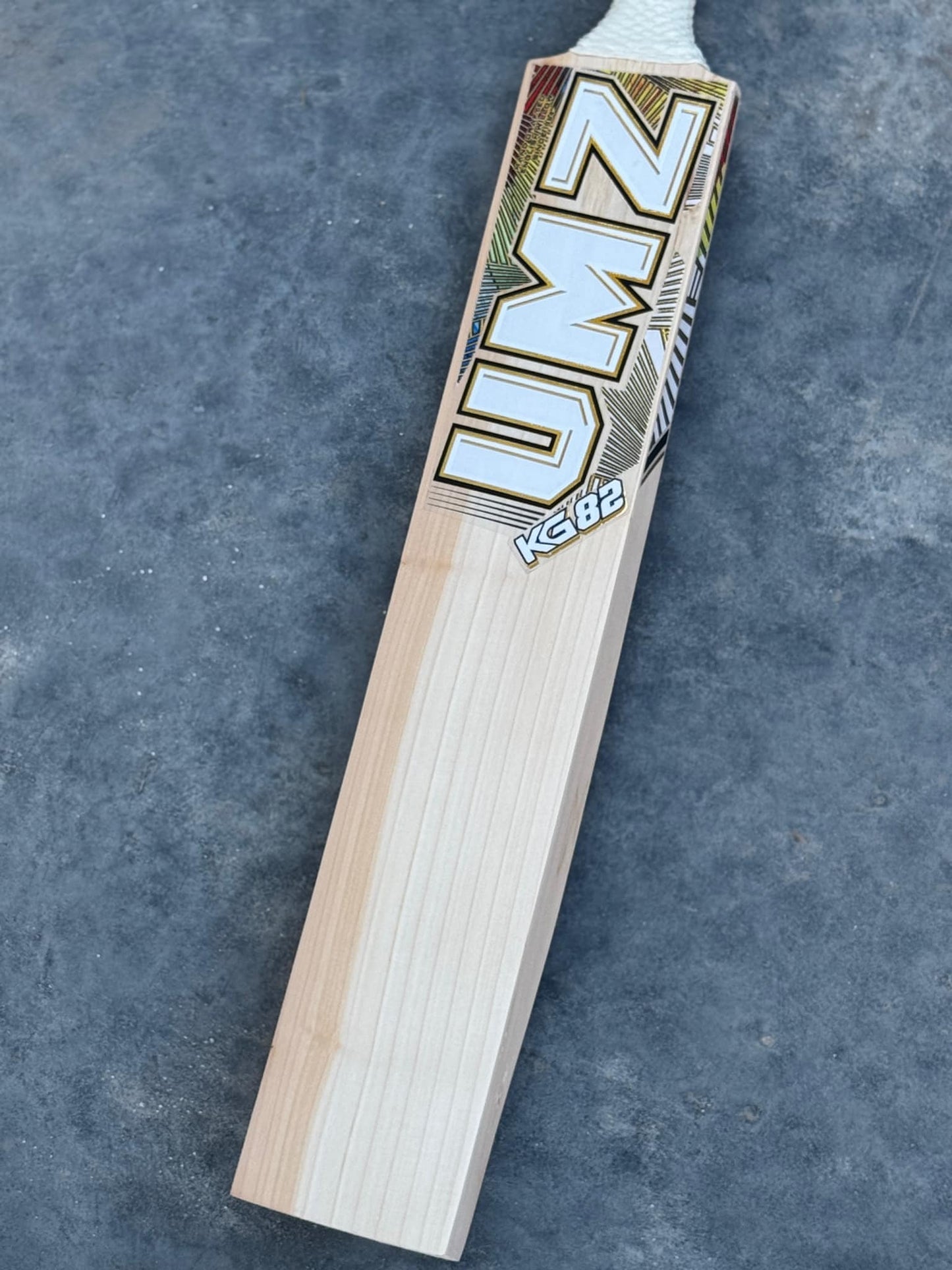 MB Malik UMZ KG82 Cricket Bat