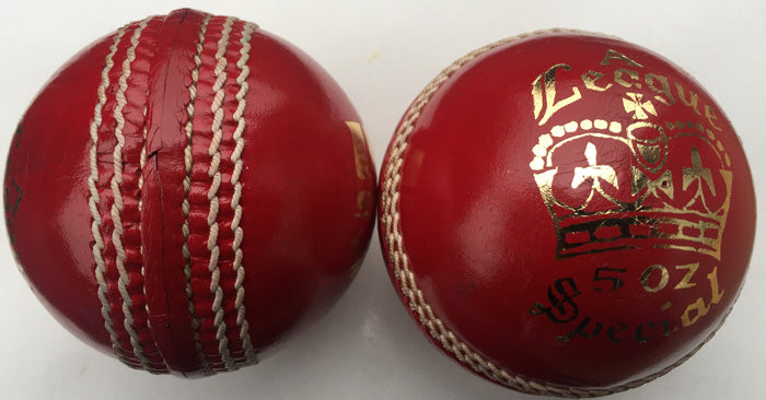 Uzi Sports Women's 5oz Test Cricket Ball