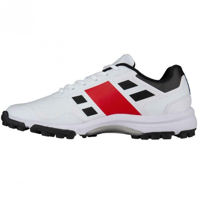 Gray Nicolls Velocity 3.0 Rubber Junior Cricket Shoes