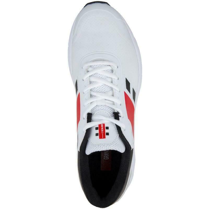 Gray Nicolls Velocity 3.0 Rubber Junior Cricket Shoes