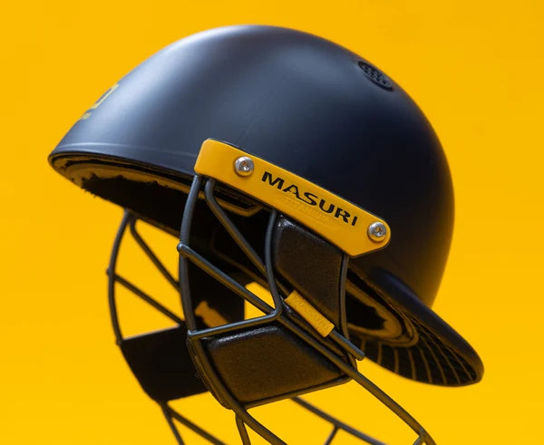 Masuri T-Line Plus Junior Titanium Cricket Helmet (Prefitted Stemguard)