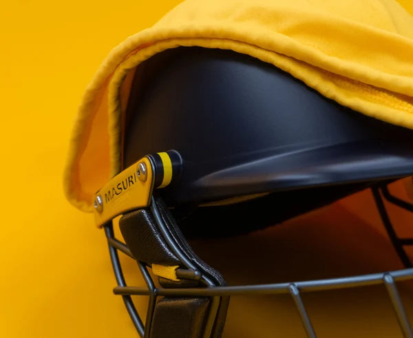 Masuri T-Line Plus Junior Titanium Cricket Helmet (Prefitted Stemguard)