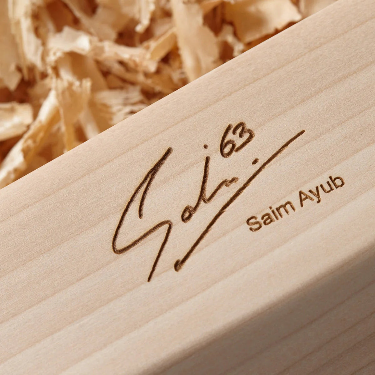 Gunn & Moore Saim Ayub 808 Cricket Bat