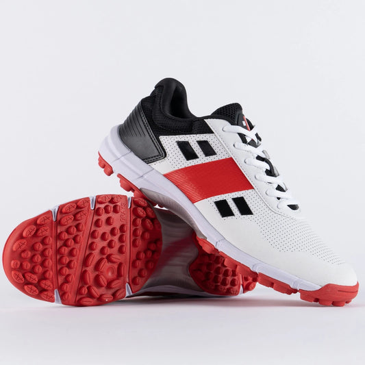 Gray Nicolls Velocity 4.0 Rubber Junior Cricket Shoes
