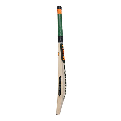 New Balance DC 580 Junior Cricket Bat 2023