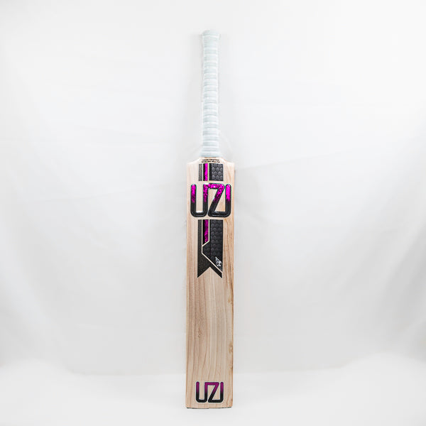 UZI Minerva Pro Cricket Bat 2024