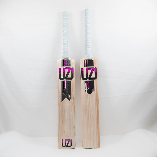 UZI Minerva Pro Cricket Bat 2024
